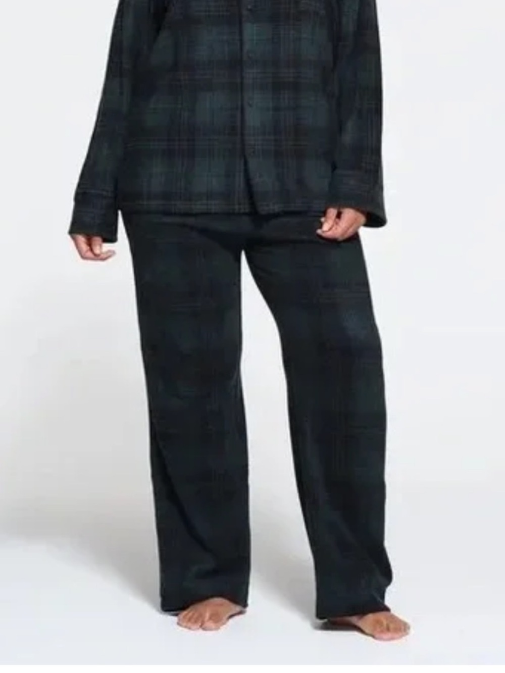 SKIMS Black and Green Plaid Christmas Lounge Bottoms